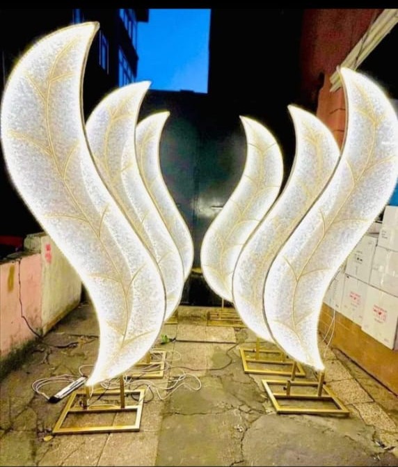 Feather Light Wedding Stage Stands